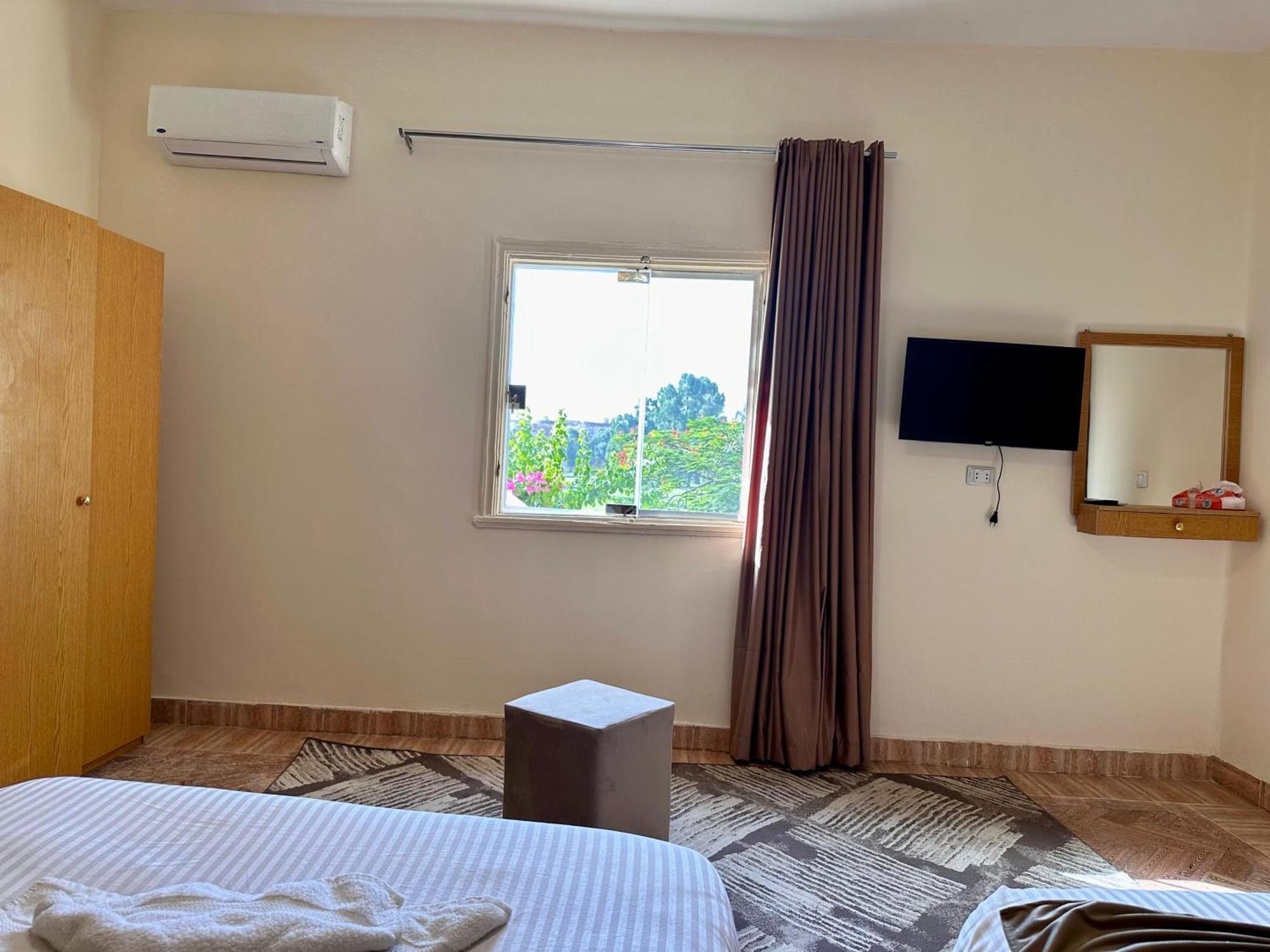 Golf Pyramids View Hotel Kafrat al Jabal Exterior photo